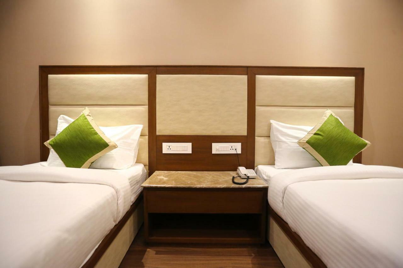 Hotel Maple Grand Agra  Exterior foto