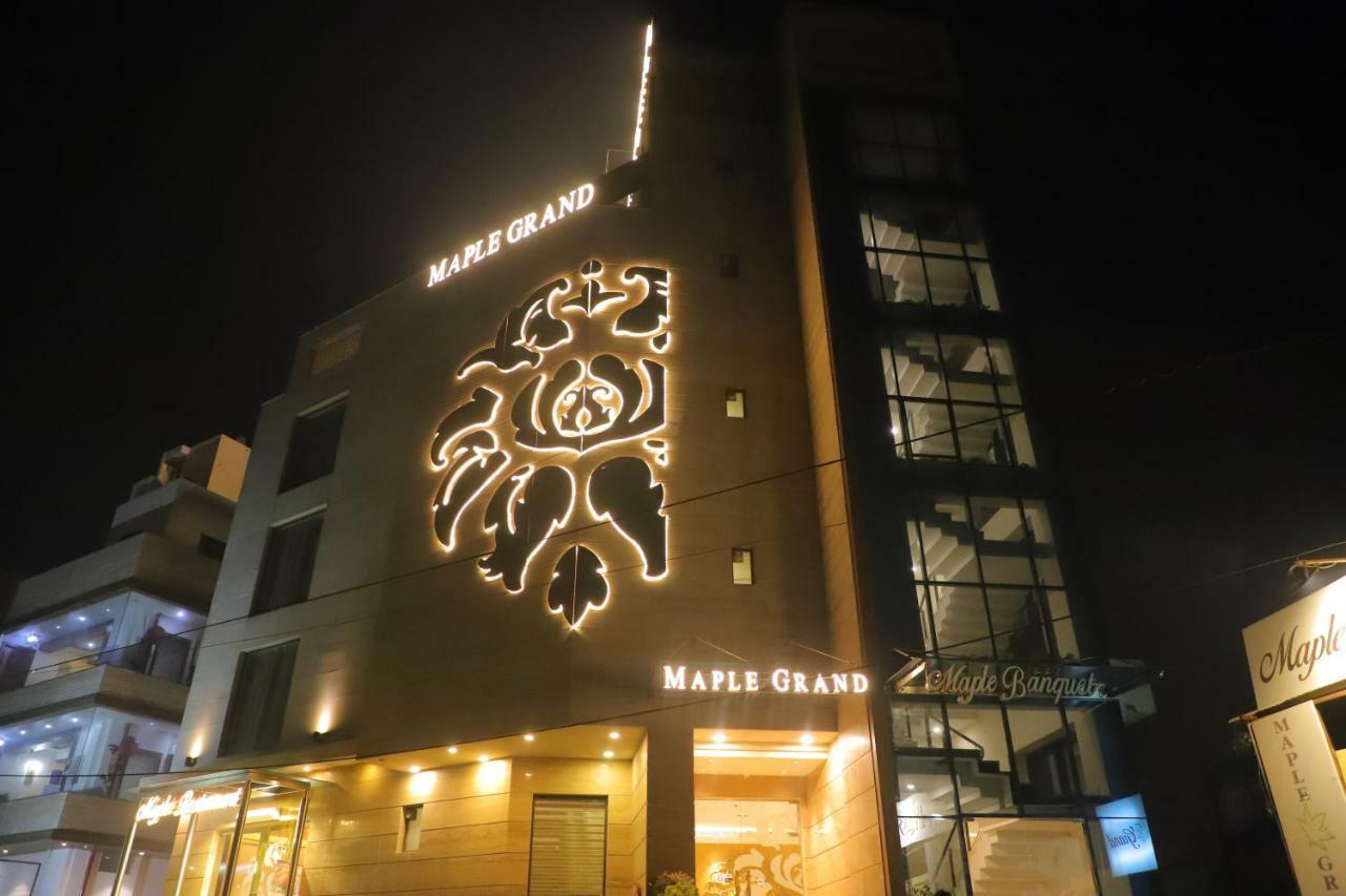 Hotel Maple Grand Agra  Exterior foto