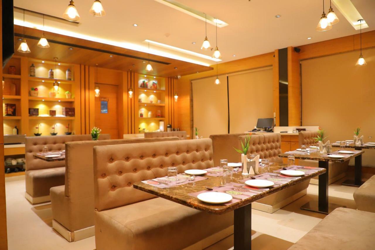 Hotel Maple Grand Agra  Exterior foto