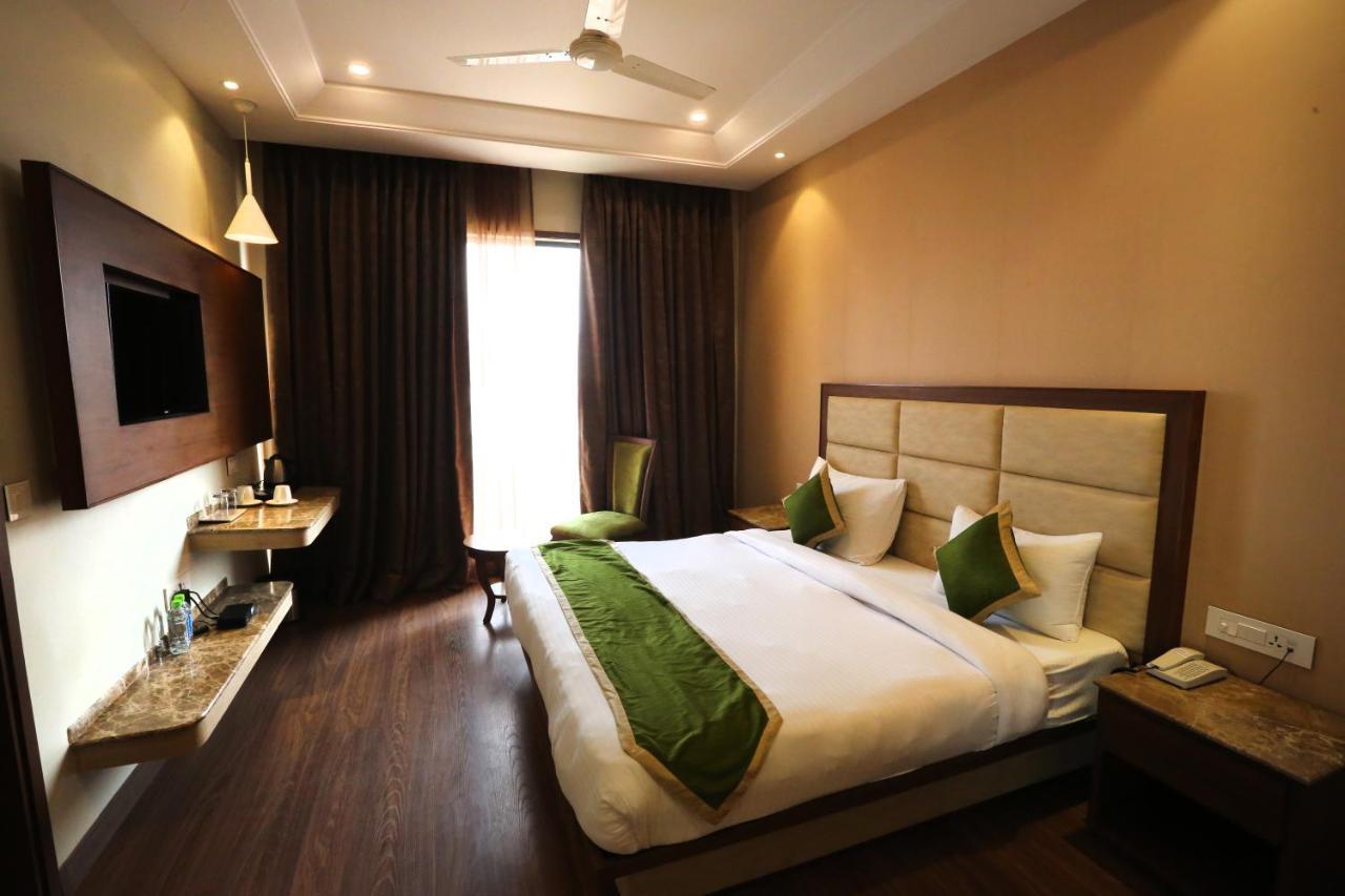 Hotel Maple Grand Agra  Exterior foto